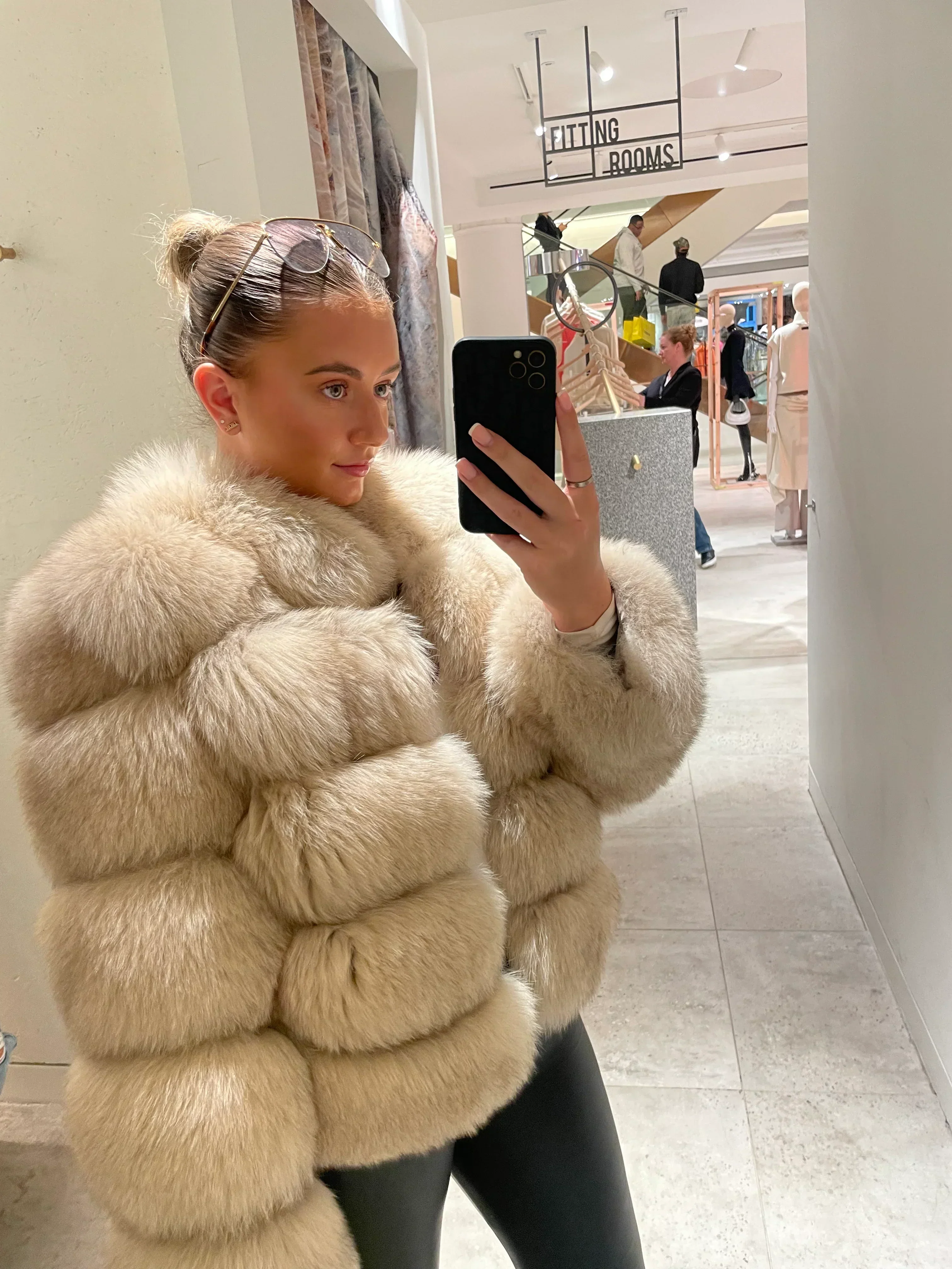 BUBBLE COLAR COAT LATTE - Image 2