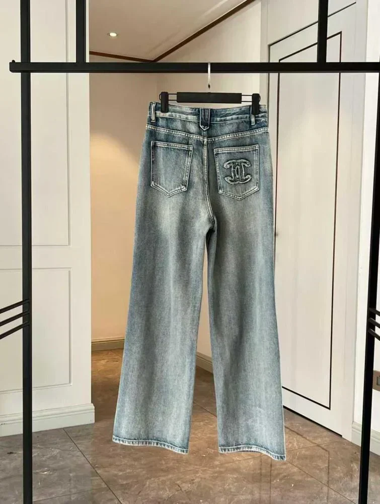 big logo jeans - Image 4