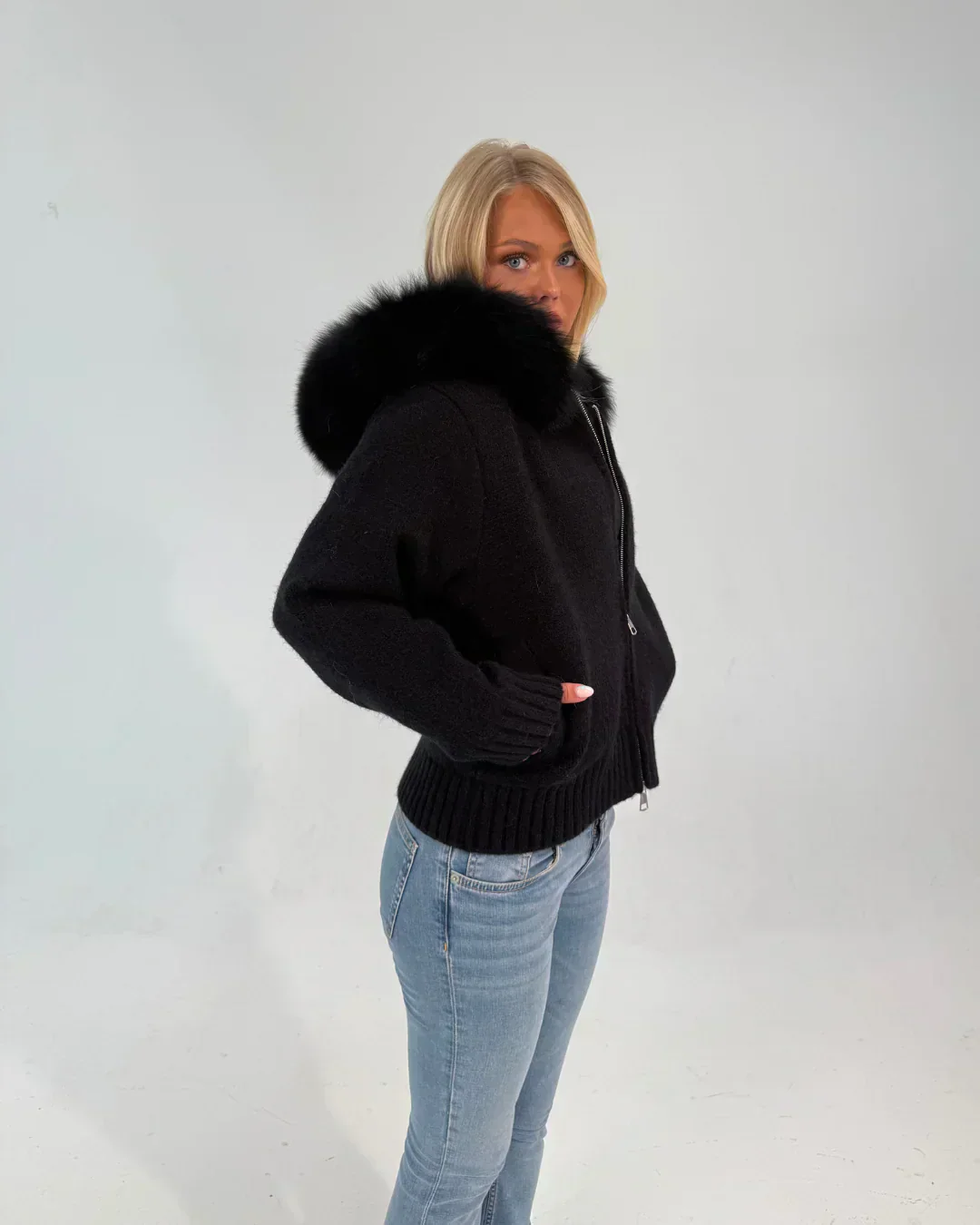 FUR ZIP JACKET BLACK - Image 4