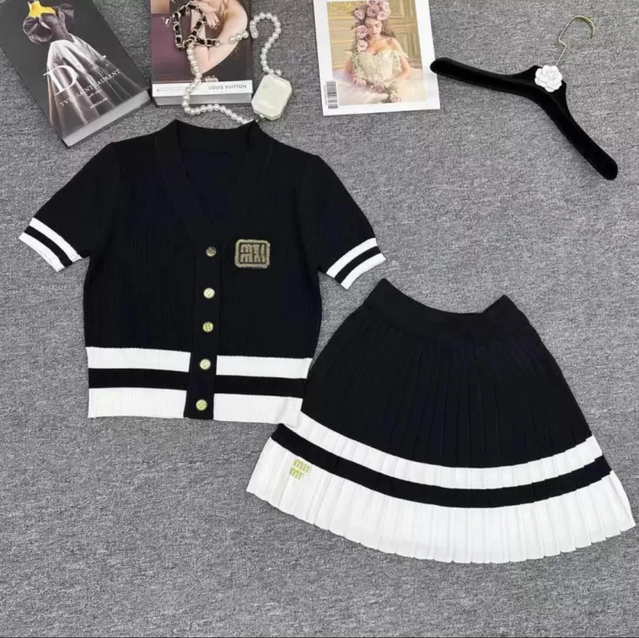 MIUE SKIRT SET - Image 2