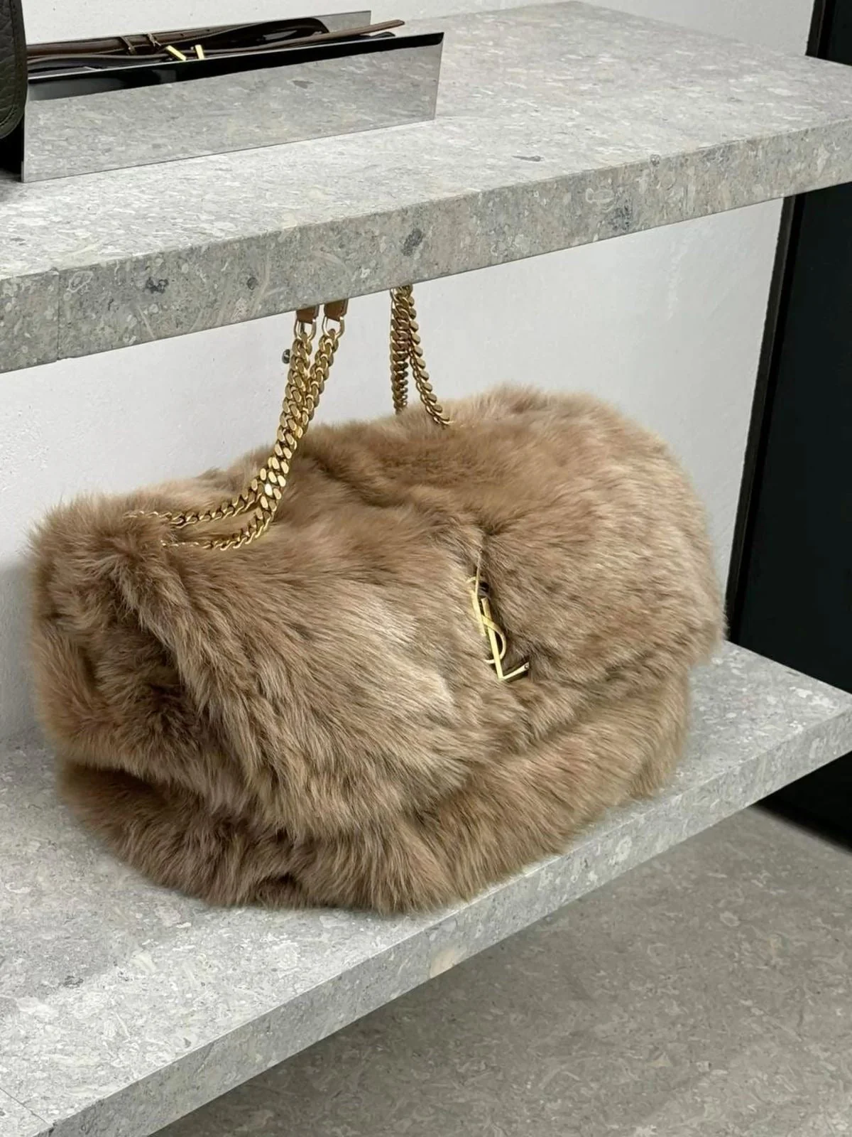 CLASSY FUR BAG - Image 2